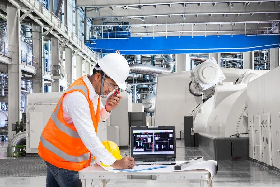 Top Oil Group – Engineer in a thermal power plant factory